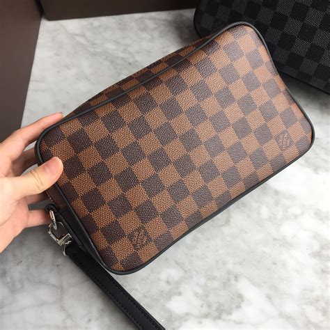 man lv clutch yupoo|LV M12665 Clutch Bag 30*21*7cm .